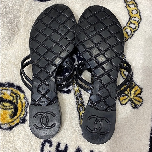Authentic Chanel black jelly camellia sandals 39 - Picture 6 of 6